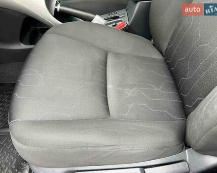 Синий Тойота Аурис, объемом двигателя 1.6 л и пробегом 113 тыс. км за 11600 $, фото 21 на Automoto.ua