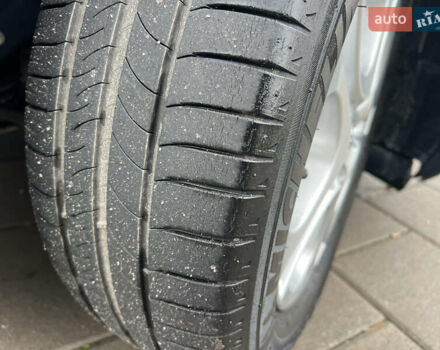 Синий Тойота Аурис, объемом двигателя 1.6 л и пробегом 53 тыс. км за 11900 $, фото 25 на Automoto.ua