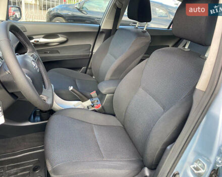 Синій Тойота Ауріс, об'ємом двигуна 1.8 л та пробігом 268 тис. км за 10399 $, фото 85 на Automoto.ua