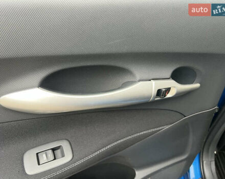 Синий Тойота Аурис, объемом двигателя 1.6 л и пробегом 53 тыс. км за 11900 $, фото 45 на Automoto.ua