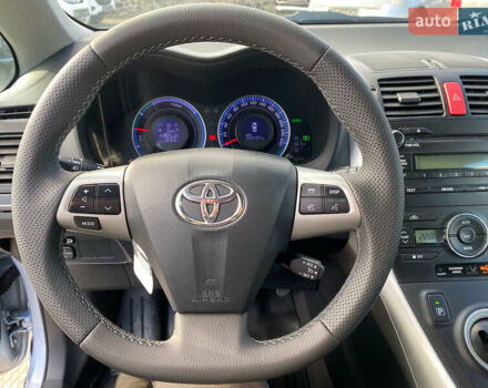 Синій Тойота Ауріс, об'ємом двигуна 1.8 л та пробігом 268 тис. км за 10399 $, фото 63 на Automoto.ua