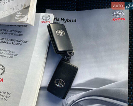 Синій Тойота Ауріс, об'ємом двигуна 1.8 л та пробігом 268 тис. км за 10399 $, фото 17 на Automoto.ua