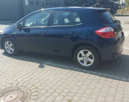 Синий Тойота Аурис, объемом двигателя 1.8 л и пробегом 220 тыс. км за 10260 $, фото 3 на Automoto.ua