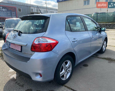 Синій Тойота Ауріс, об'ємом двигуна 1.8 л та пробігом 268 тис. км за 10399 $, фото 74 на Automoto.ua