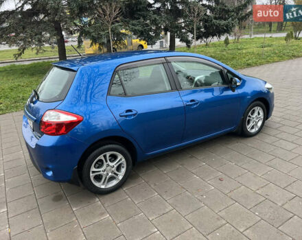 Синий Тойота Аурис, объемом двигателя 1.6 л и пробегом 53 тыс. км за 11900 $, фото 4 на Automoto.ua