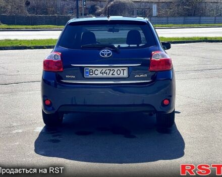 Синій Тойота Ауріс, об'ємом двигуна 1.3 л та пробігом 157 тис. км за 6499 $, фото 5 на Automoto.ua