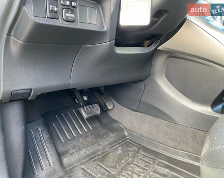 Синій Тойота Ауріс, об'ємом двигуна 1.8 л та пробігом 268 тис. км за 10399 $, фото 83 на Automoto.ua