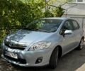 Синий Тойота Аурис, объемом двигателя 1.8 л и пробегом 183 тыс. км за 11500 $, фото 1 на Automoto.ua