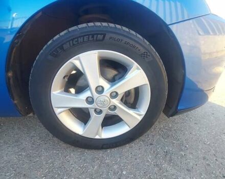 Синий Тойота Аурис, объемом двигателя 1.6 л и пробегом 130 тыс. км за 10800 $, фото 31 на Automoto.ua