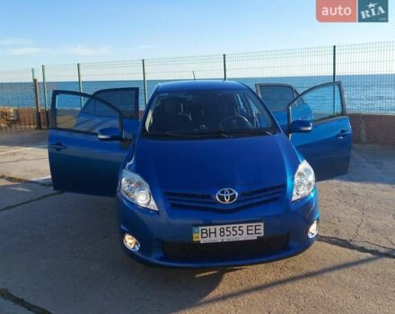 Синий Тойота Аурис, объемом двигателя 1.6 л и пробегом 130 тыс. км за 10800 $, фото 6 на Automoto.ua