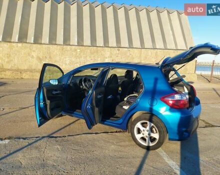 Синий Тойота Аурис, объемом двигателя 1.6 л и пробегом 130 тыс. км за 10800 $, фото 30 на Automoto.ua