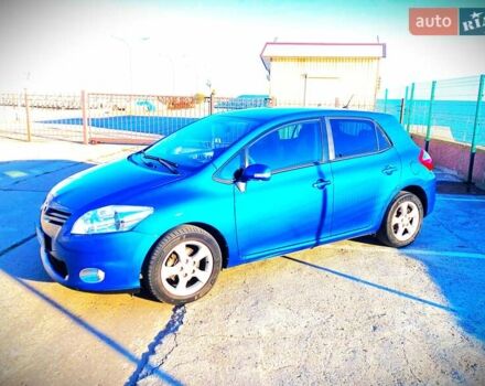 Синий Тойота Аурис, объемом двигателя 1.6 л и пробегом 130 тыс. км за 10800 $, фото 4 на Automoto.ua