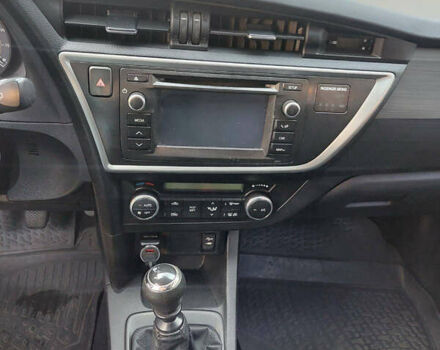 Синий Тойота Аурис, объемом двигателя 1.33 л и пробегом 154 тыс. км за 9299 $, фото 16 на Automoto.ua