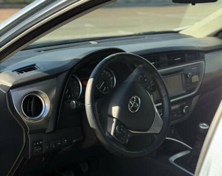 Синій Тойота Ауріс, об'ємом двигуна 1.6 л та пробігом 204 тис. км за 11500 $, фото 13 на Automoto.ua