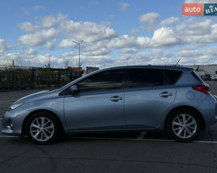Синій Тойота Ауріс, об'ємом двигуна 1.6 л та пробігом 204 тис. км за 11500 $, фото 3 на Automoto.ua