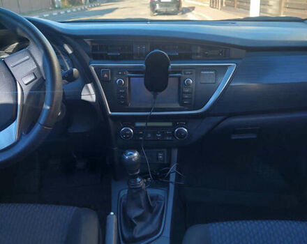 Синий Тойота Аурис, объемом двигателя 1.33 л и пробегом 154 тыс. км за 9299 $, фото 15 на Automoto.ua