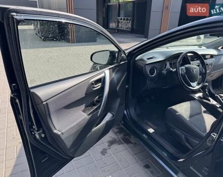 Синий Тойота Аурис, объемом двигателя 1.4 л и пробегом 165 тыс. км за 10500 $, фото 4 на Automoto.ua