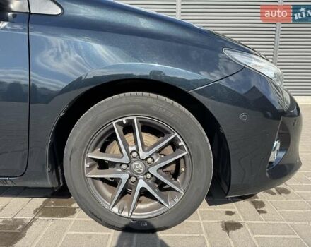 Синий Тойота Аурис, объемом двигателя 1.4 л и пробегом 165 тыс. км за 10500 $, фото 23 на Automoto.ua