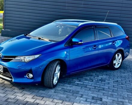 Синий Тойота Аурис, объемом двигателя 2 л и пробегом 257 тыс. км за 9999 $, фото 5 на Automoto.ua