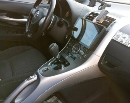 Синій Тойота Ауріс, об'ємом двигуна 1.6 л та пробігом 203 тис. км за 7300 $, фото 10 на Automoto.ua