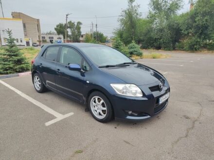 Синий Тойота Аурис, объемом двигателя 2 л и пробегом 2 тыс. км за 6500 $, фото 1 на Automoto.ua
