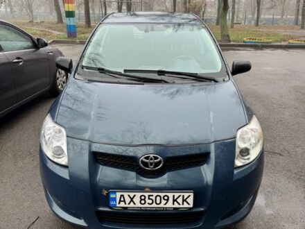 Синий Тойота Аурис, объемом двигателя 2 л и пробегом 198 тыс. км за 3000 $, фото 1 на Automoto.ua