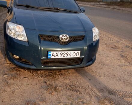 Синій Тойота Ауріс, об'ємом двигуна 1.6 л та пробігом 203 тис. км за 7300 $, фото 1 на Automoto.ua