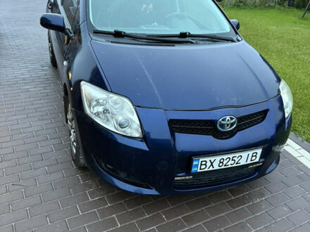 Синій Тойота Ауріс, об'ємом двигуна 1.6 л та пробігом 257 тис. км за 5200 $, фото 1 на Automoto.ua