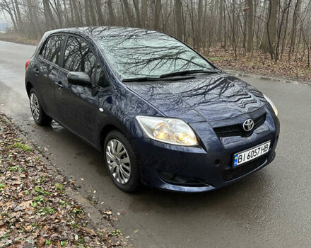 Синий Тойота Аурис, объемом двигателя 1.6 л и пробегом 210 тыс. км за 4850 $, фото 1 на Automoto.ua