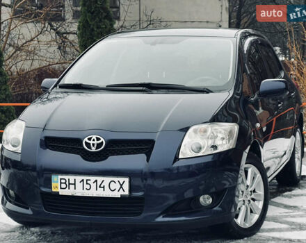 Синий Тойота Аурис, объемом двигателя 1.6 л и пробегом 158 тыс. км за 6800 $, фото 1 на Automoto.ua