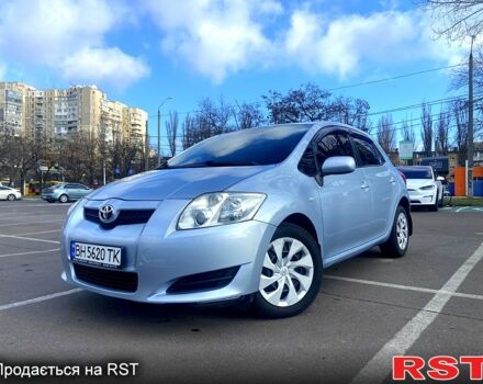 Синій Тойота Ауріс, об'ємом двигуна 1.6 л та пробігом 177 тис. км за 7500 $, фото 1 на Automoto.ua