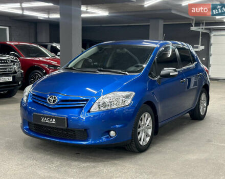 Синий Тойота Аурис, объемом двигателя 1.6 л и пробегом 113 тыс. км за 10400 $, фото 1 на Automoto.ua