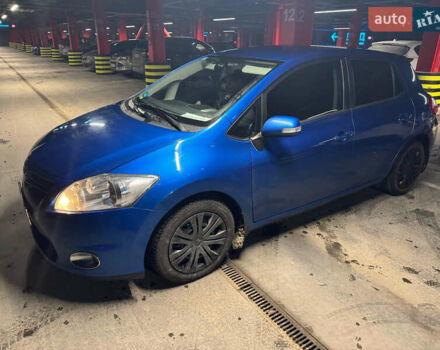 Синий Тойота Аурис, объемом двигателя 1.6 л и пробегом 122 тыс. км за 11300 $, фото 1 на Automoto.ua