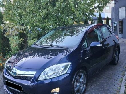 Тойота Аурис 2011 в Львове на Automoto.ua Синий Тойота Аурис, объемом двигателя 1.8 л и пробегом 247 тыс. км за 10000 $, фото 1 на Automoto.ua