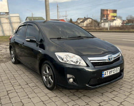 Синий Тойота Аурис, объемом двигателя 1.8 л и пробегом 229 тыс. км за 11500 $, фото 1 на Automoto.ua