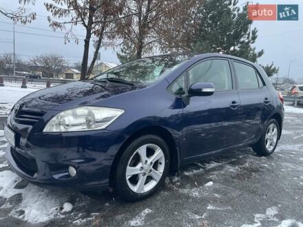 Синий Тойота Аурис, объемом двигателя 1.6 л и пробегом 149 тыс. км за 10300 $, фото 1 на Automoto.ua