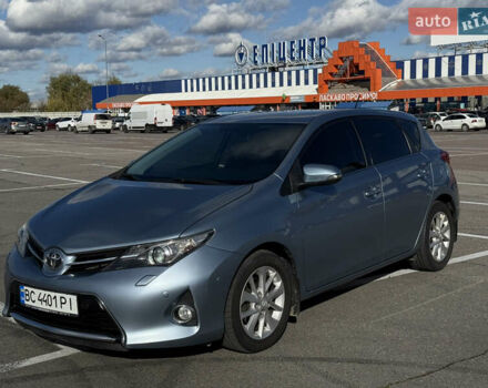 Синій Тойота Ауріс, об'ємом двигуна 1.6 л та пробігом 204 тис. км за 11500 $, фото 1 на Automoto.ua