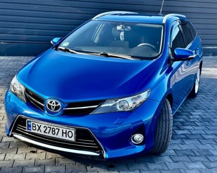 Синий Тойота Аурис, объемом двигателя 2 л и пробегом 257 тыс. км за 9999 $, фото 1 на Automoto.ua