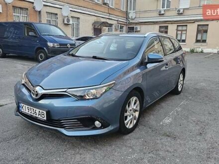 Тойота Аурис 2015 в Киеве на Automoto.ua Синий Тойота Аурис, объемом двигателя 1.6 л и пробегом 190 тыс. км за 11700 $, фото 1 на Automoto.ua