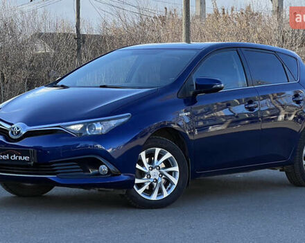 Синій Тойота Ауріс, об'ємом двигуна 1.8 л та пробігом 165 тис. км за 15899 $, фото 1 на Automoto.ua