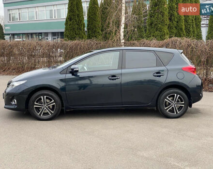 Зеленый Тойота Аурис, объемом двигателя 1.33 л и пробегом 160 тыс. км за 9200 $, фото 2 на Automoto.ua