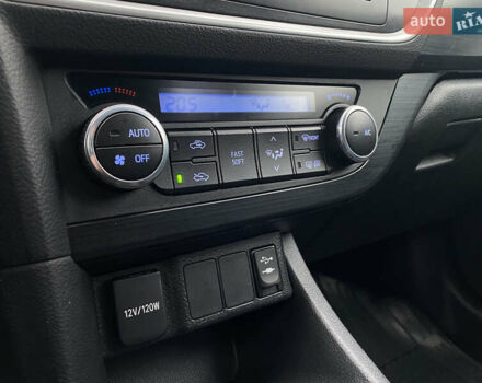 Зеленый Тойота Аурис, объемом двигателя 1.33 л и пробегом 160 тыс. км за 9200 $, фото 48 на Automoto.ua