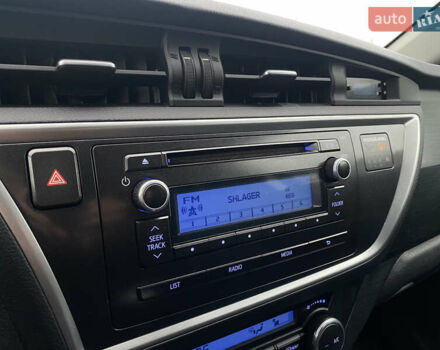 Зеленый Тойота Аурис, объемом двигателя 1.33 л и пробегом 160 тыс. км за 9200 $, фото 47 на Automoto.ua