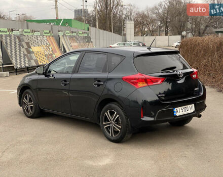 Зеленый Тойота Аурис, объемом двигателя 1.33 л и пробегом 160 тыс. км за 9200 $, фото 3 на Automoto.ua