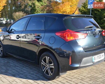 Зеленый Тойота Аурис, объемом двигателя 1.4 л и пробегом 160 тыс. км за 8800 $, фото 4 на Automoto.ua