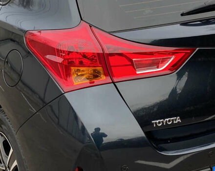 Зеленый Тойота Аурис, объемом двигателя 1.33 л и пробегом 160 тыс. км за 9200 $, фото 14 на Automoto.ua