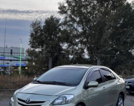 Зелений Тойота Ауріс, об'ємом двигуна 0 л та пробігом 379 тис. км за 4250 $, фото 1 на Automoto.ua