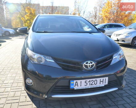 Зелений Тойота Ауріс, об'ємом двигуна 1.4 л та пробігом 160 тис. км за 8800 $, фото 1 на Automoto.ua