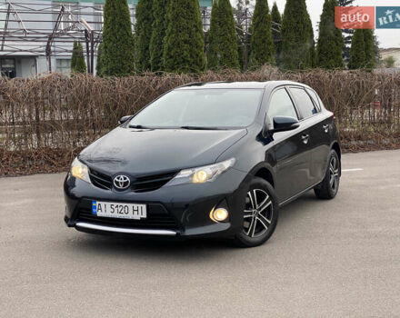 Зелений Тойота Ауріс, об'ємом двигуна 1.33 л та пробігом 160 тис. км за 9200 $, фото 1 на Automoto.ua