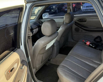 Белый Тойота Авалон, объемом двигателя 3 л и пробегом 313 тыс. км за 2300 $, фото 8 на Automoto.ua